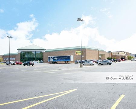 Photo of commercial space at 6500 East 14 Mile Road in Warren