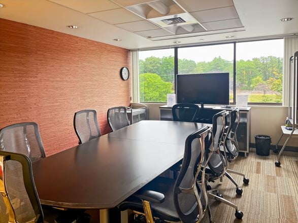 NH, Nashua – One Tara Boulevard