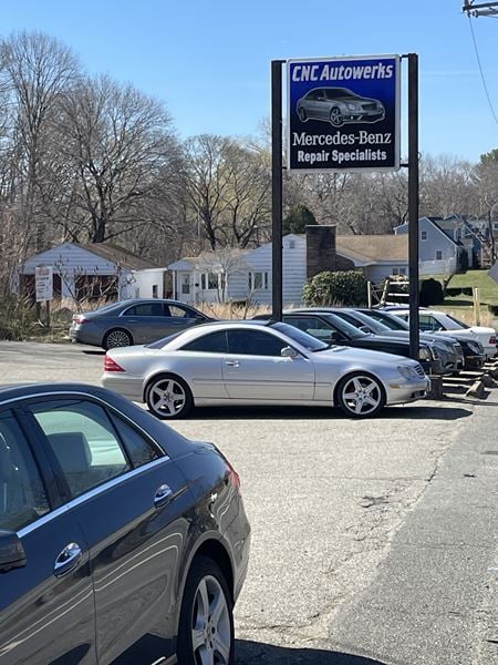 Photo of commercial space at 483-485 Highland Avenue in Salem