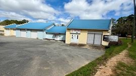 2490 Centerville Rd 