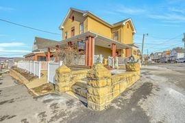 411 chestnut st