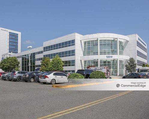 Hutchinson Metro Center - 1200 Waters Place