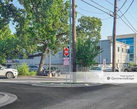 3906 North Lamar Blvd