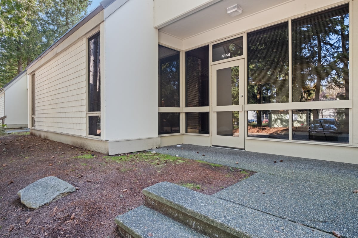 2,300 SF Flex Space in Redmond, WA Photo