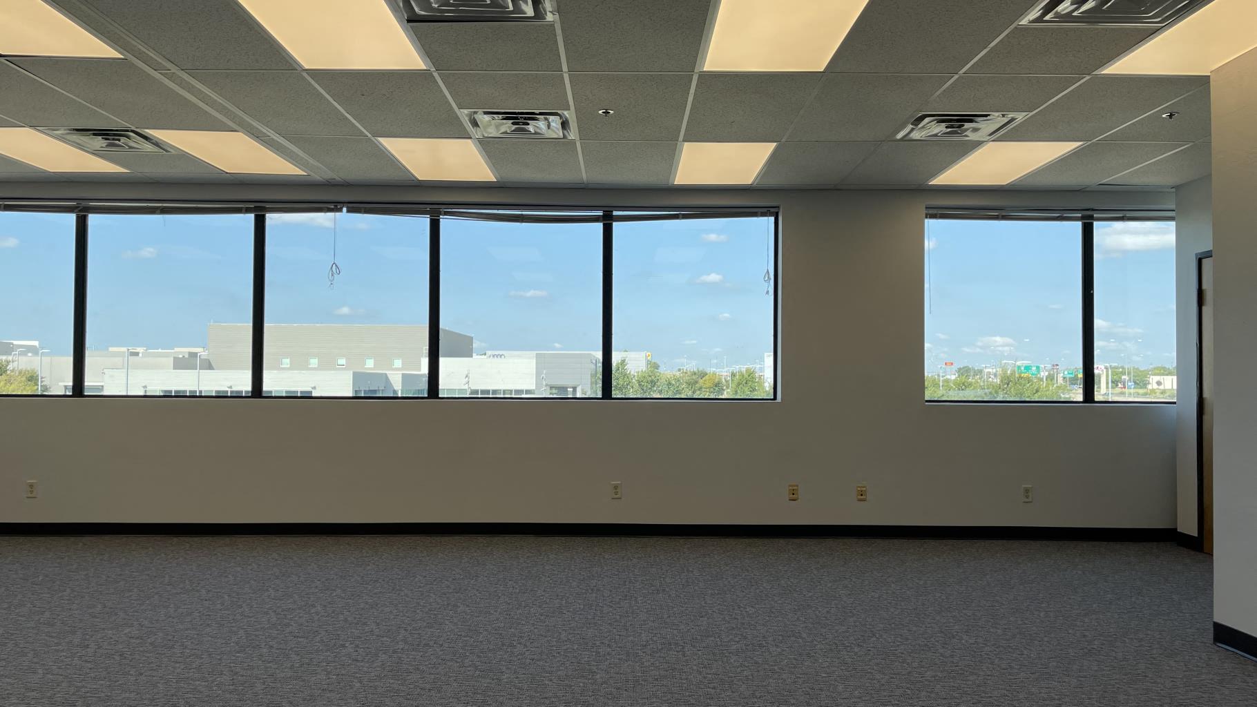 549 SF Office Space in Grapevine, TX Photo