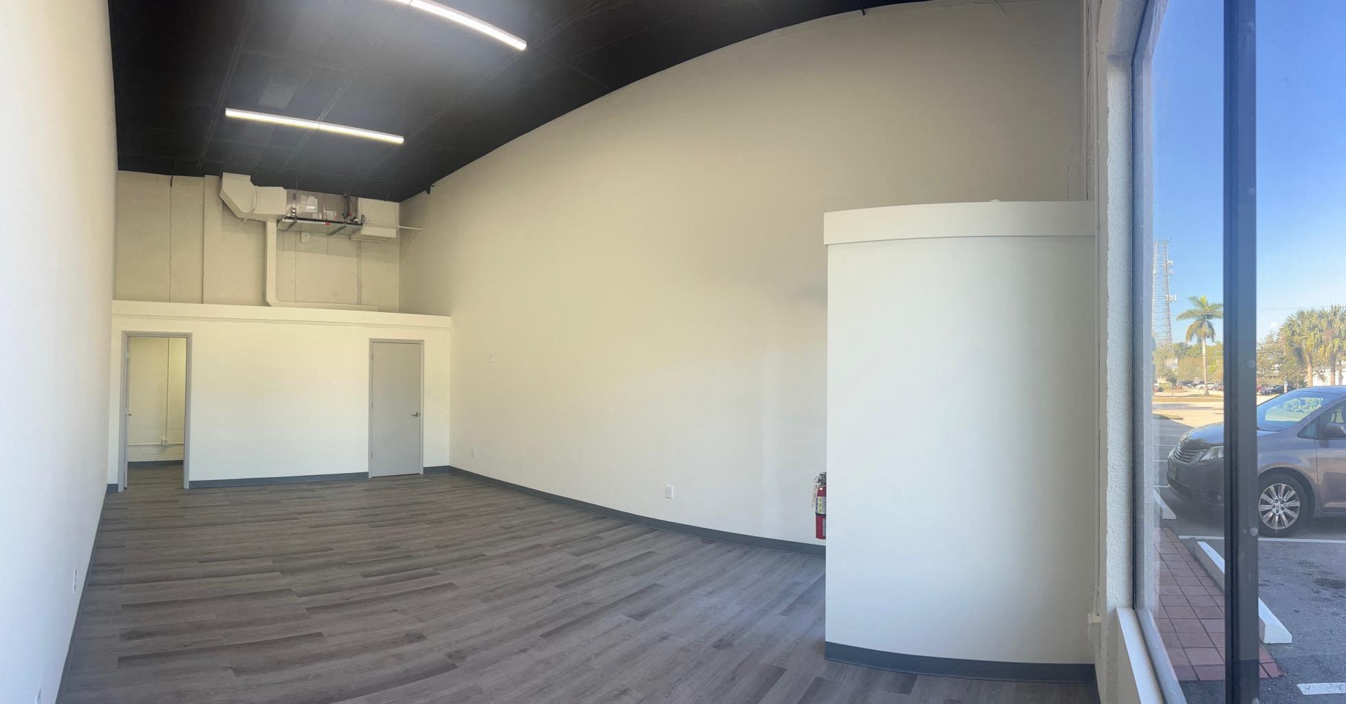 575 SF Office Space in Wellington, FL Photo