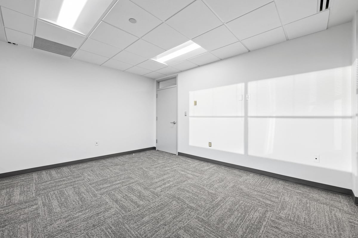 2,248 SF Office Space in Vienna, VA Photo