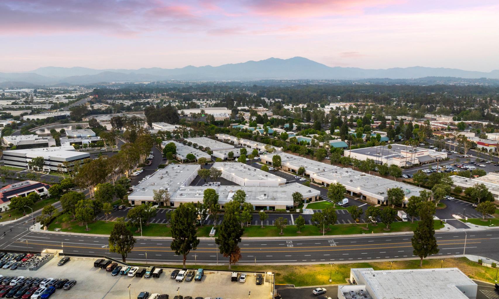1,200 SF Flex Space in Irvine, CA Photo