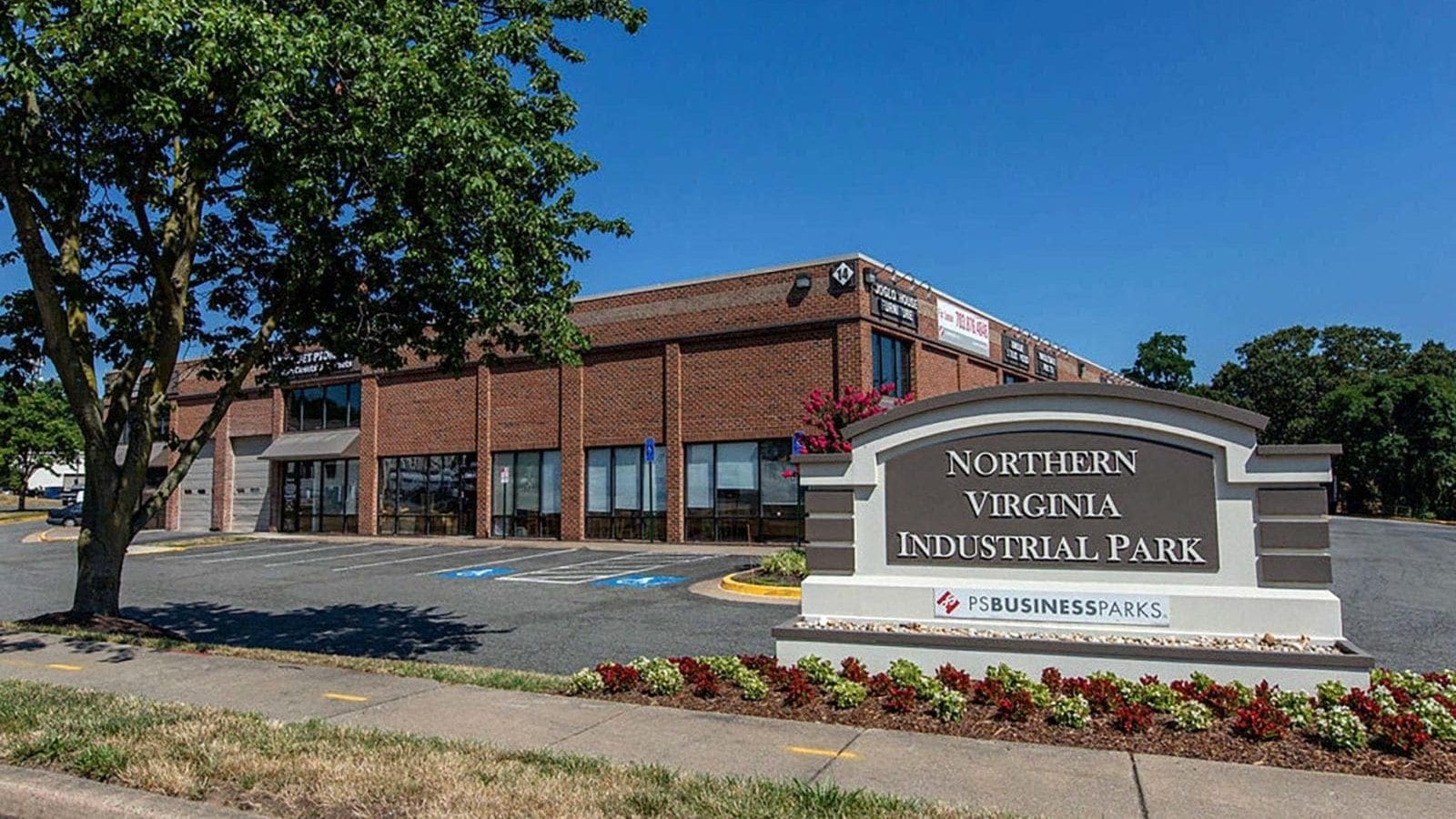 15,750 SF Flex Space in Lorton, VA Photo